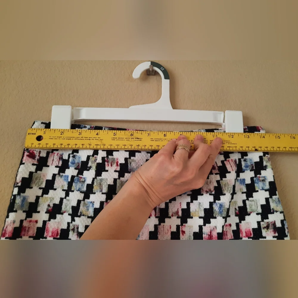 WHBM Houndstooth Floral Pencil Skirt